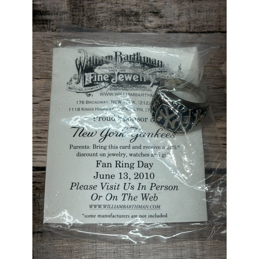 MLB New York Yankees World Series Ring 2009 Fan Ring Day